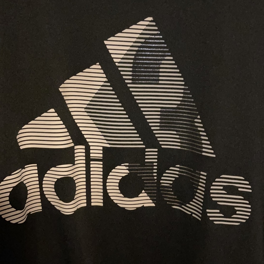 Adidas logo dri-tee